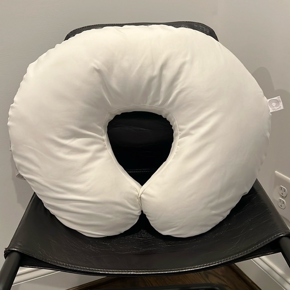 USED ONCE! The original BOPPY Nursing pillow with silky soft white cover! - Picture 1 of 9